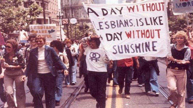 Heterossexualidade compulsória, lesbofobia e resistência