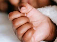 Relato e percepção de uma mãe branca sobre criar uma filha negra Relato e percepção de uma mãe